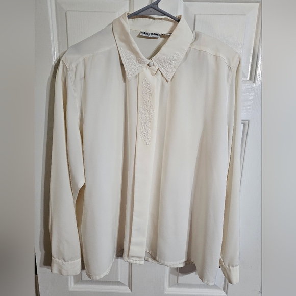 Vintage 80s Alfred Dunner 16 White Blouse Embroidered Collar Hidden Button Front - Picture 2 of 8